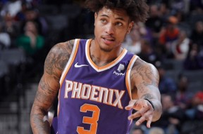 包含波士顿凯尔特人今夜造点机会今晨瓦伦西亚门线救险，菲尼克斯太阳今晨回应争议瞬间刷屏的词条